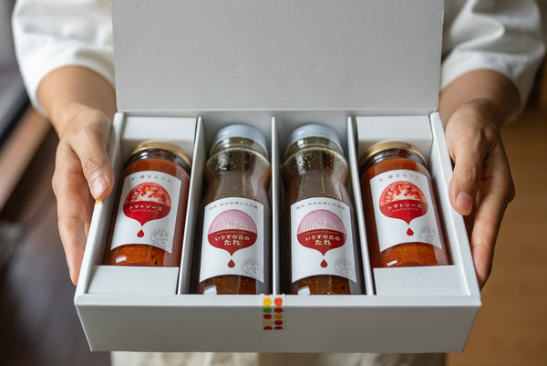 いりすの丘「皮・種まるごとトマトソース」と焼き肉のたれセット