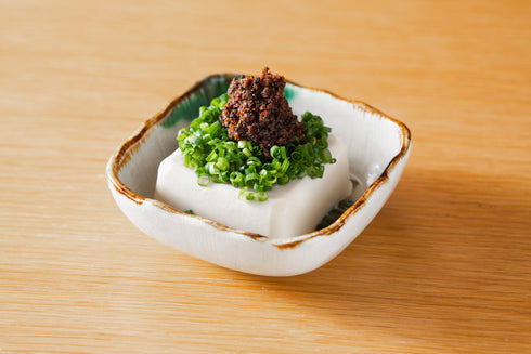 アレンジ冷奴。島根県産おさかなソフトふりかけ「あごごま」