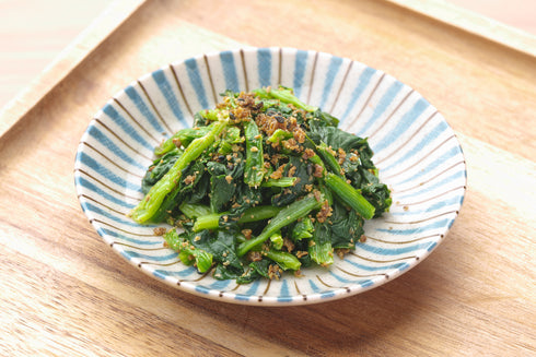おさかなソフトふりかけ「あごごま」はアレンジ自在。ほうれん草のごま和え