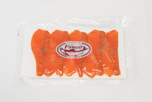 オホーツク燻製工房フューモアールの紅鮭スモークの商品写真