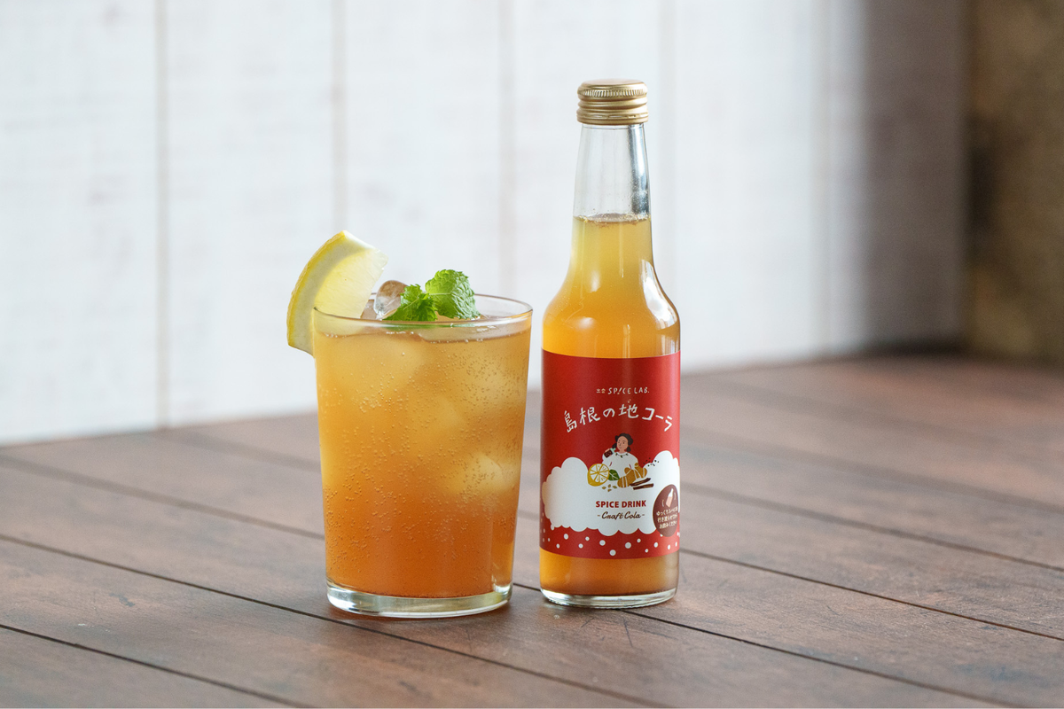 出雲スパイスラボがつくる ご褒美クラフトコーラ6本セット – OTEMOTOストア